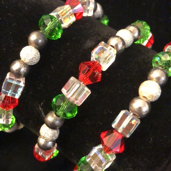 Crystal Bracelet & Snowmen Earrings. Faceted glass beads. Holiday Christmas - Picture 3 of 5